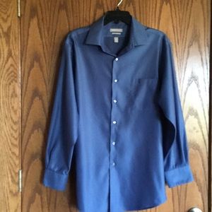 Van Heusen button down dress shirt